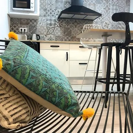 M5 Cool Terrace. Metro 1 Min. Center 15' By Metro Apartment Esplugues de Llobregat