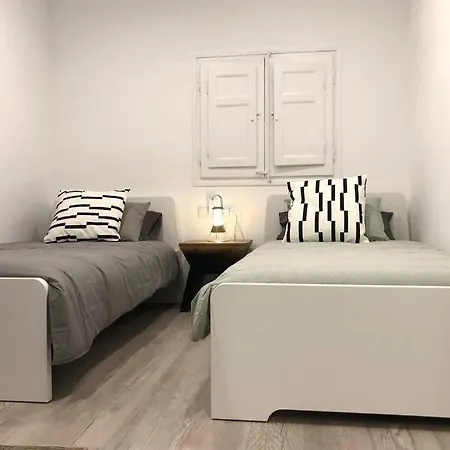 M5 Cool Terrace. Metro 1 Min. Center 15' By Metro * Esplugues de Llobregat