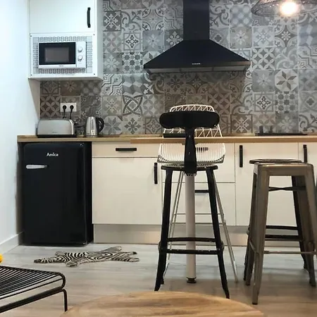 Apartment M5 Cool Terrace. Metro 1 Min. Center 15' By Metro Esplugues de Llobregat