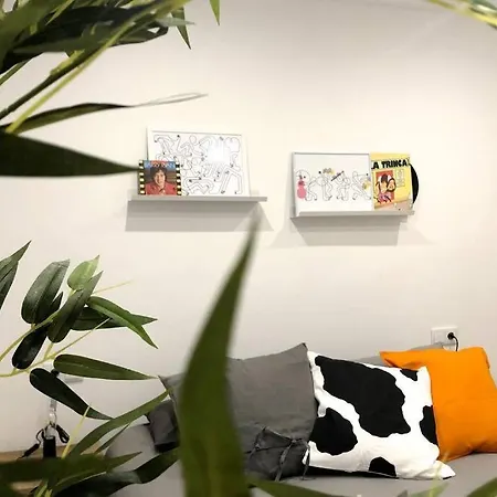 Apartment M5 Cool Terrace. Metro 1 Min. Center 15' By Metro *
