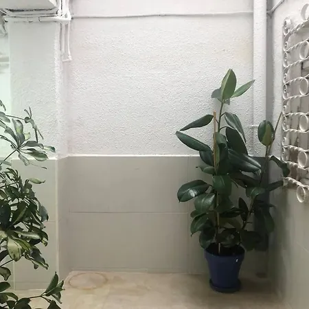 Apartment M5 Cool Terrace. Metro 1 Min. Center 15' By Metro