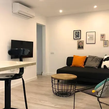M5 Cool Terrace. Metro 1 Min. Center 15' By Metro Apartamento Esplugues de Llobregat
